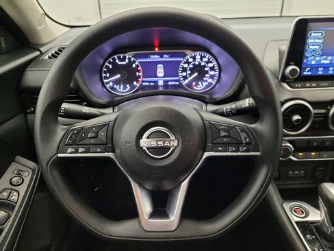 Used 2025 Nissan Sentra SV FWD image 22