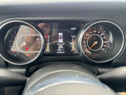 Used 2021 Jeep Gladiator Overland AWD/4WD image 25