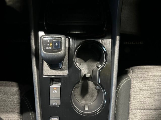 Used 2021 Nissan Rogue SV FWD image 97
