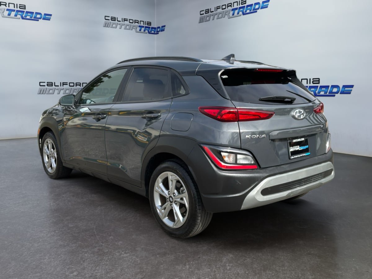Used 2023 Hyundai Kona SEL w/ Cargo Package FWD image 7