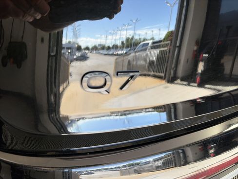 Certified 2025 Audi Q7 3.0T Premium Plus AWD/4WD image 18