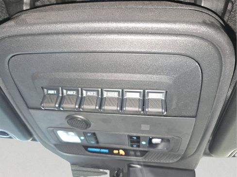 Used 2023 Ford Bronco Black Diamond AWD/4WD image 21