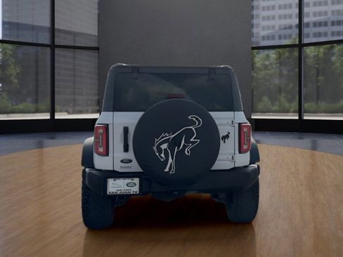 Used 2023 Ford Bronco Wildtrak image 4