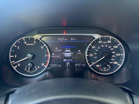 Used 2025 Nissan Altima 2.5 SV FWD image 41