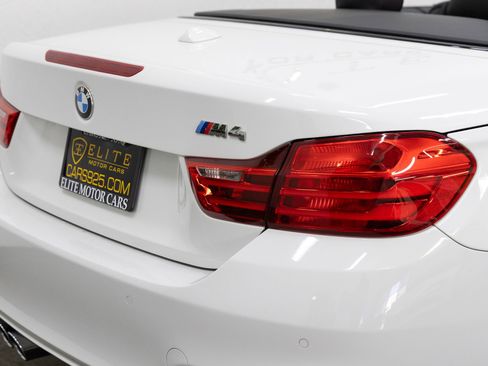 Used 2015 BMW M4 Convertible image 28