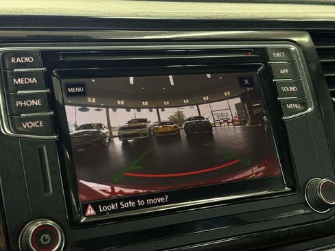 Used 2018 Volkswagen Beetle 2.0T Coast w/ Coast Lighting Package FWD image 48