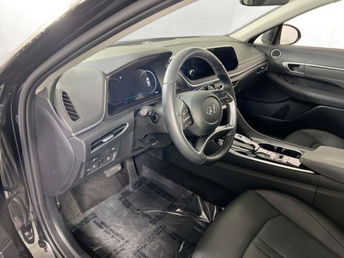 Used 2023 Hyundai Sonata Limited image 9