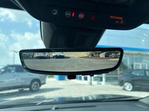 Certified 2025 Chevrolet Equinox LT w/ Convenience Package II AWD/4WD image 24