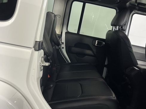 Used 2023 Jeep Wrangler Unlimited Sahara w/ Cold Weather Group image 29