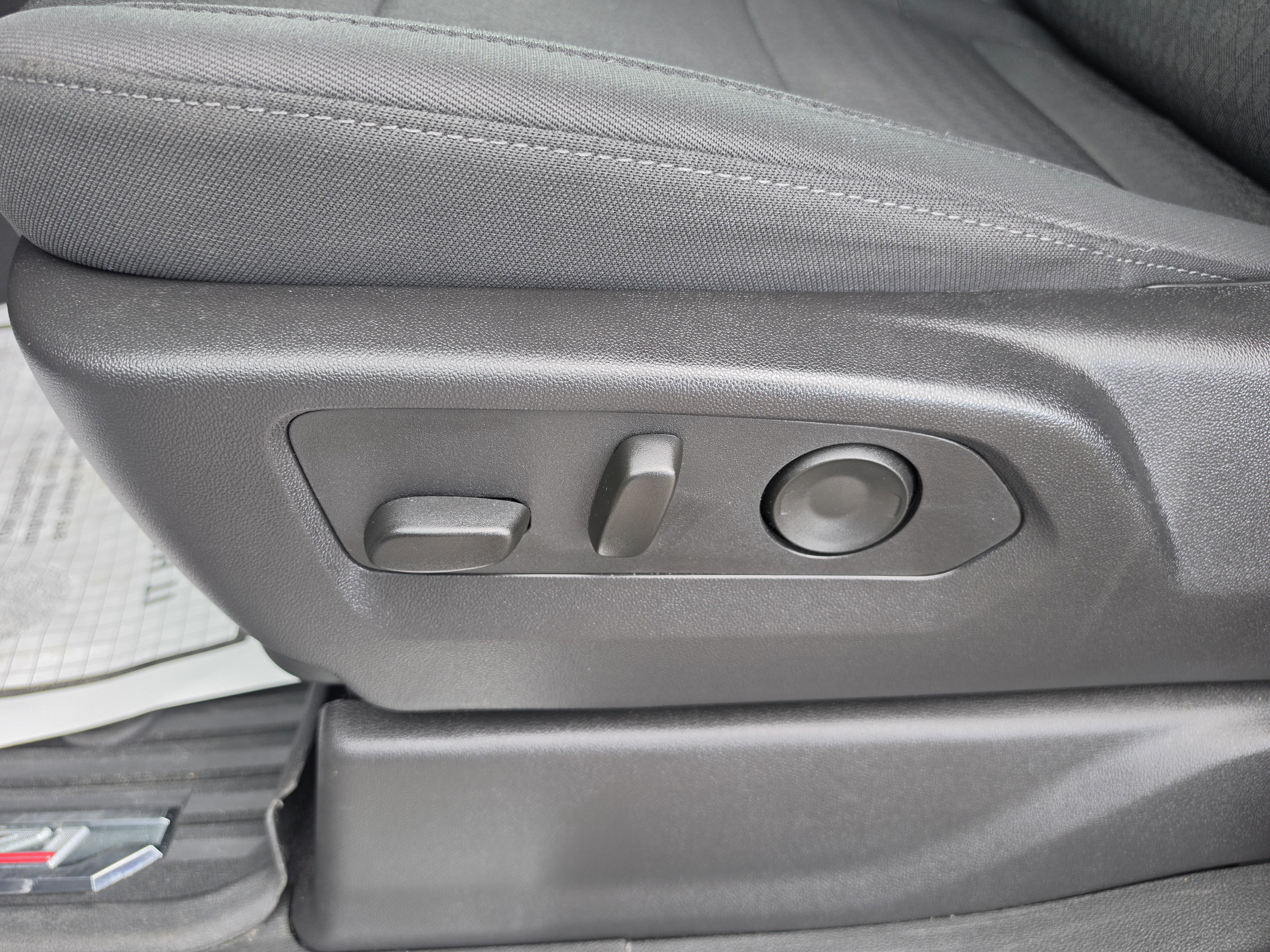 Used 2025 Chevrolet Silverado 1500 RST AWD/4WD image 27