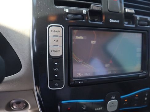 Used 2012 Nissan Leaf SL FWD image 23