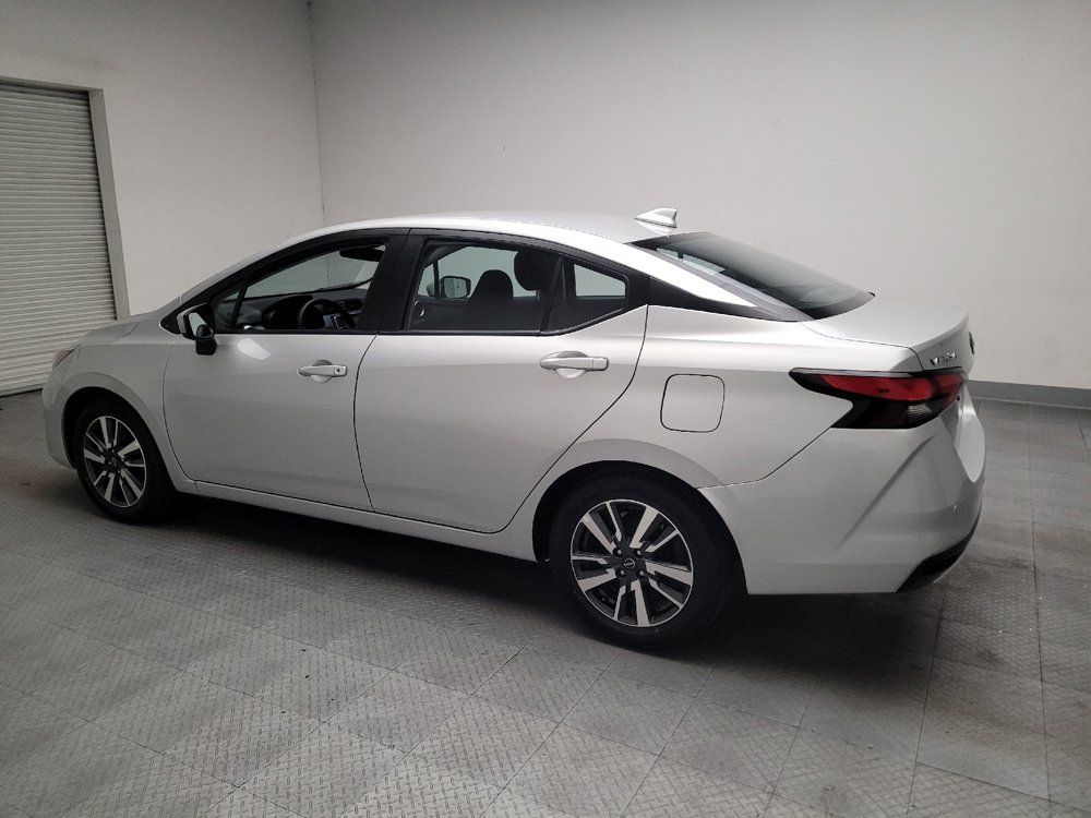 Used 2025 Nissan Versa SV FWD image 3