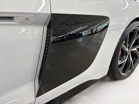 Used 2022 Audi R8 V10 performance image 21