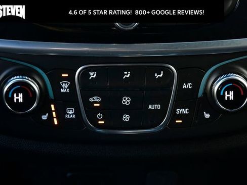 Used 2023 Chevrolet Traverse LT image 24