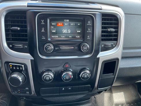 Used 2016 RAM 1500 Classic SLT image 17