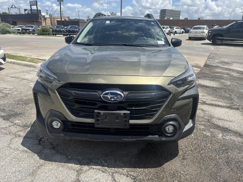 Certified 2024 Subaru Outback Onyx Edition XT AWD/4WD image 8