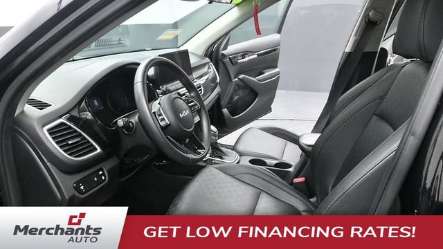 Used 2022 Kia Seltos EX AWD/4WD image 14
