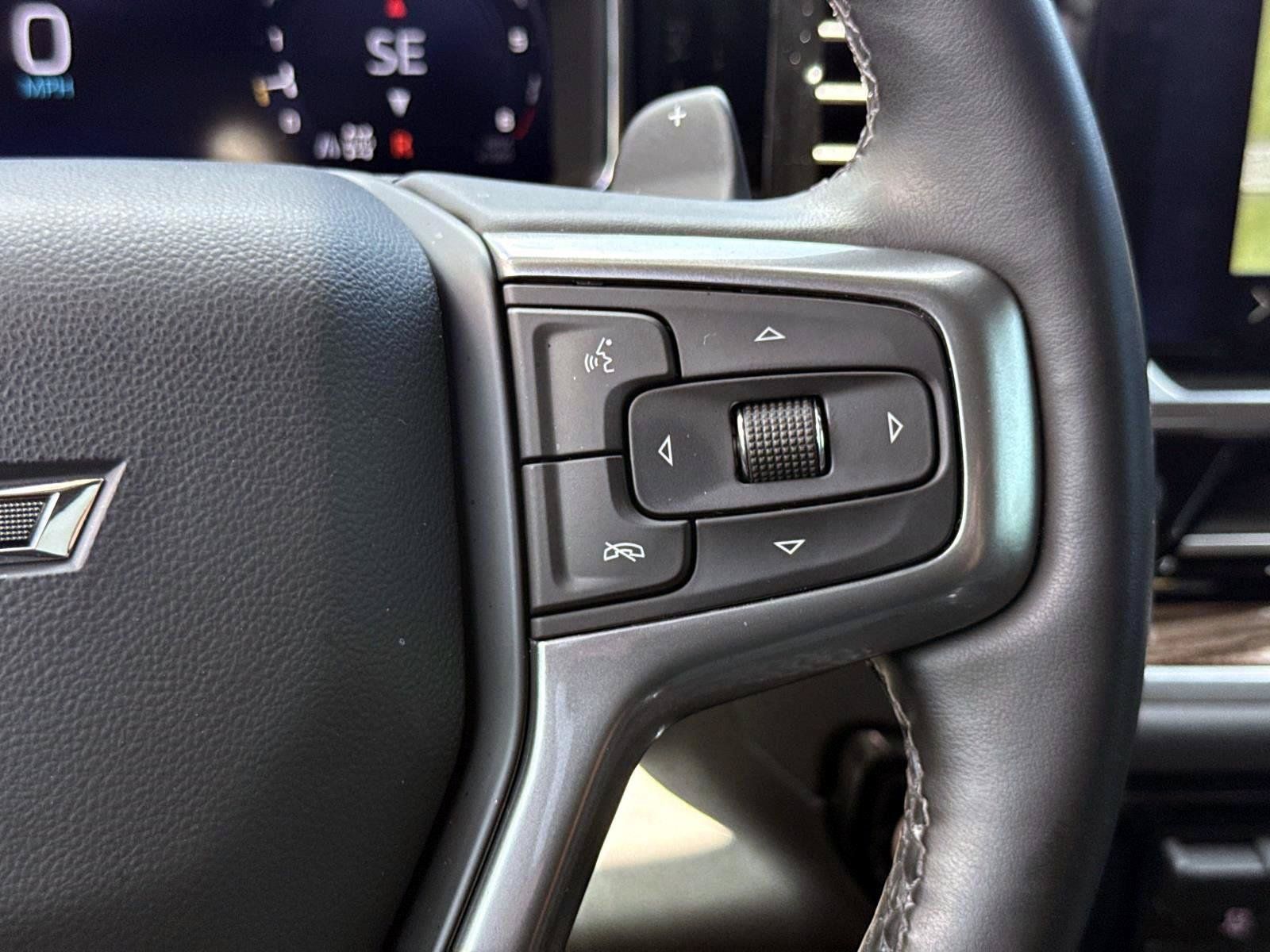 Used 2026 Chevrolet Silverado 1500 LT Trail Boss w/ LT Trail Boss Premium Package AWD/4WD image 32