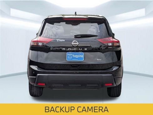 Used 2024 Nissan Rogue SV FWD image 6