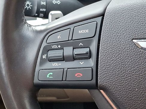 Used 2018 Genesis G80 3.8 image 22