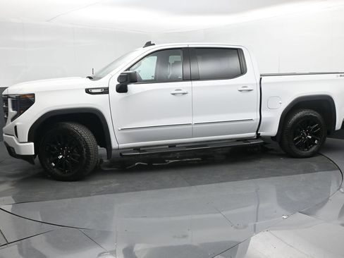 Used 2025 GMC Sierra 1500 Elevation w/ Preferred Package image 2
