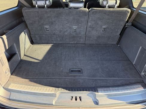 Used 2024 Lincoln Navigator L Premiere image 14