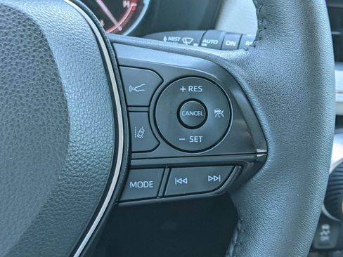 Used 2024 Toyota RAV4 XLE Premium image 24