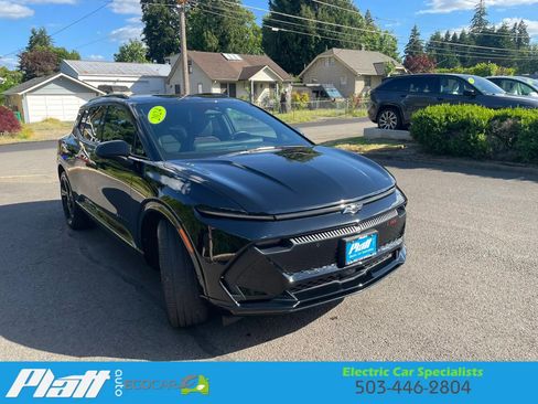 Used 2024 Chevrolet Equinox EV RS FWD image 17