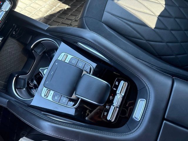 Used 2023 Mercedes-Benz GLS 63 AMG 4MATIC image 34