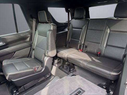Used 2023 GMC Yukon SLT image 22