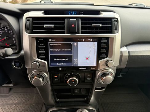 Used 2022 Toyota 4Runner SR5 Premium image 37