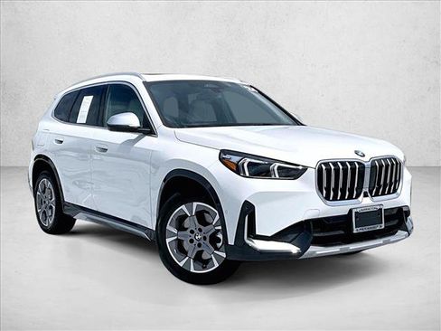 Used 2024 BMW X1 xDrive28i w/ Technology Package AWD/4WD image 12