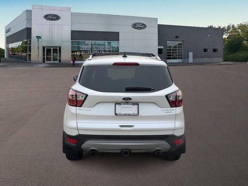 Used 2018 Ford Escape Titanium image 10