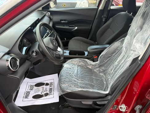 Used 2021 Nissan Kicks SV FWD image 12