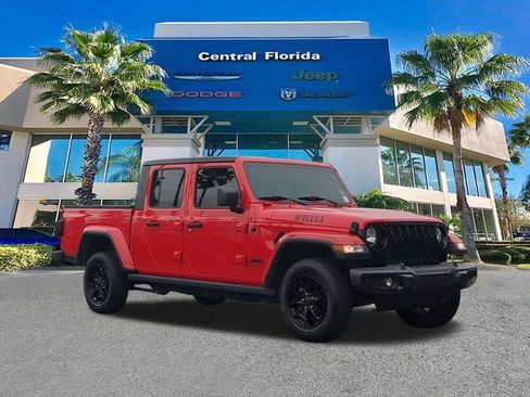 Used 2021 Jeep Gladiator Sport AWD/4WD image 2
