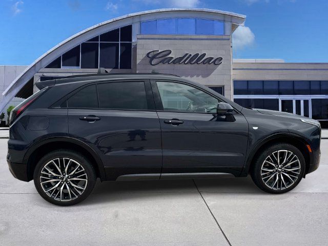 Certified 2024 Cadillac XT4 Sport FWD image 4