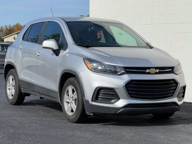 Used 2019 Chevrolet Trax LS w/ Tint and Cruise Package FWD image 25