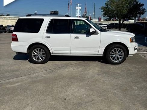 Used 2015 Ford Expedition Limited w/ Equipment Group 301A RWD image 2