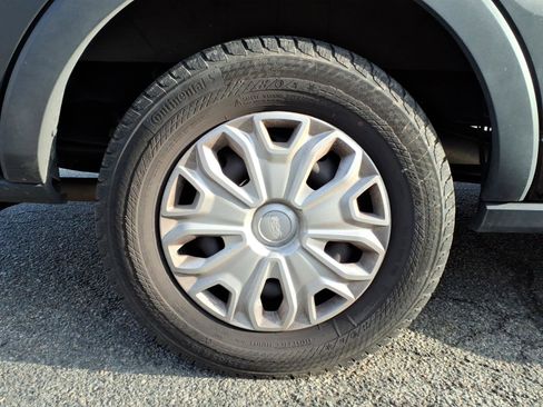 Used 2023 Ford Transit 350 XLT image 8