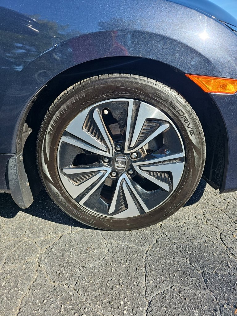 Used 2018 Honda Civic EX-L image 26