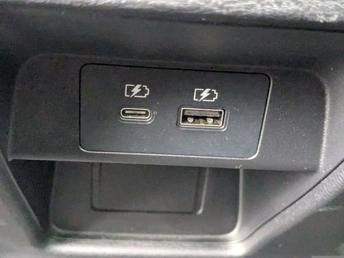 Used 2022 Mitsubishi Outlander SE image 18