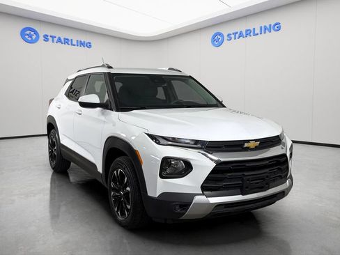 Used 2021 Chevrolet TrailBlazer LT w/ Convenience Package AWD/4WD image 14