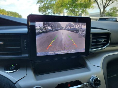 Used 2021 Ford Explorer XLT w/ Equipment Group 202A RWD image 26
