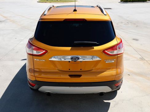 Used 2016 Ford Escape Titanium w/ Equipment Group 301A image 9