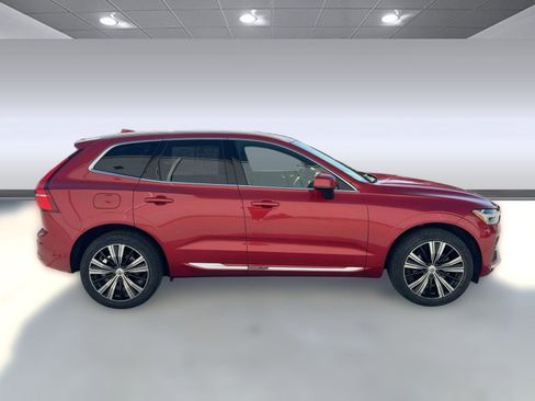 Certified 2023 Volvo XC60 B5 Plus w/ Protection Package Premier image 8