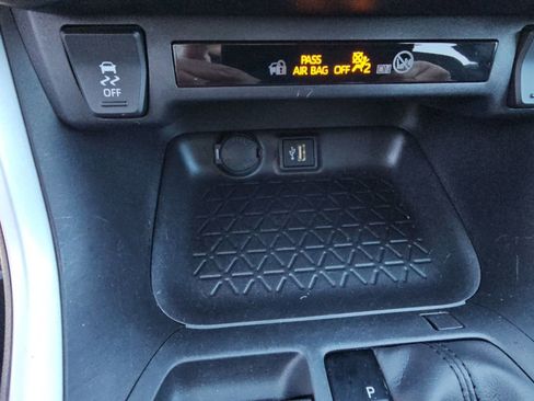 Certified 2025 Toyota RAV4 XLE image 19