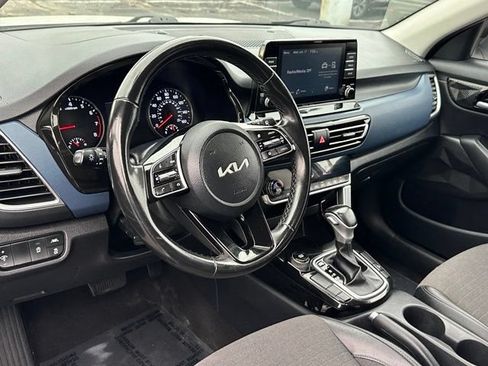 Used 2023 Kia Seltos S FWD image 33