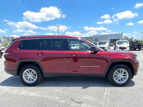 Used 2023 Jeep Grand Cherokee L Laredo w/ Luxury Tech Group I AWD/4WD image 20