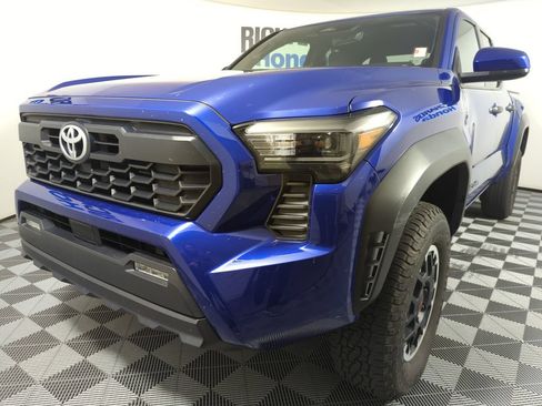 Used 2024 Toyota Tacoma TRD Off-Road AWD/4WD image 1