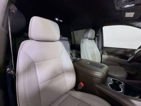 Used 2024 GMC Yukon XL SLT w/ SLT Luxury Package AWD/4WD image 26